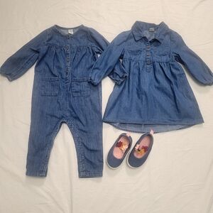 Old Navy Chambray Bundle, Size 18-24M Shoes By Carter's, Size 5